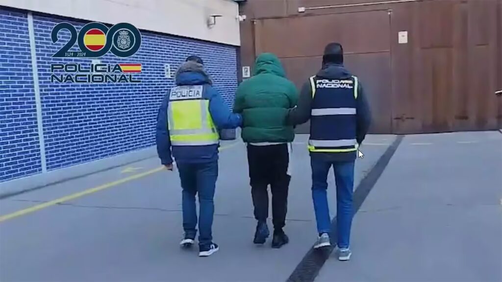 Spanish Whistleblower Reveals Data from Six Hack Databases