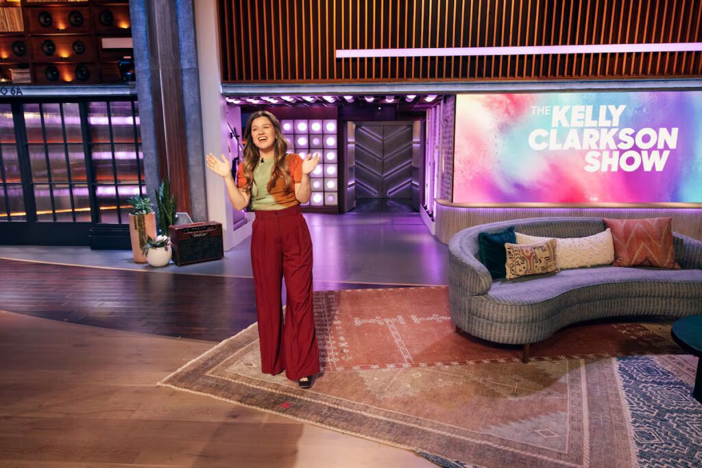 Kelly Clarkson Puts Kids First, Balances Motherhood with Talk Show Fame