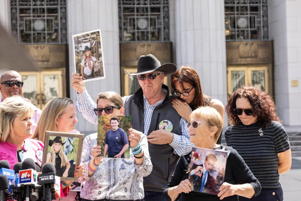 Is Instagram Messaging the New Smoking? The 'Tobacco Era' Hits Social Media