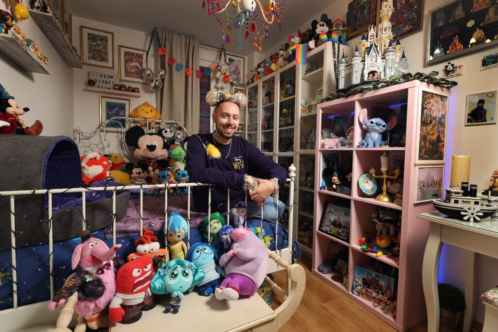 Meet the Adult Tribe Redefining Disney: ‘Everything Outside Ceases to Exist’