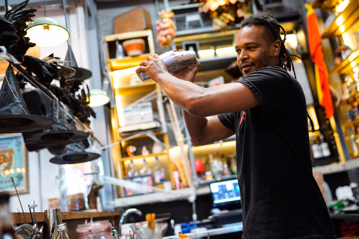 Aguardiente: From Barroom Staple to Luxury Cocktail in [Location]