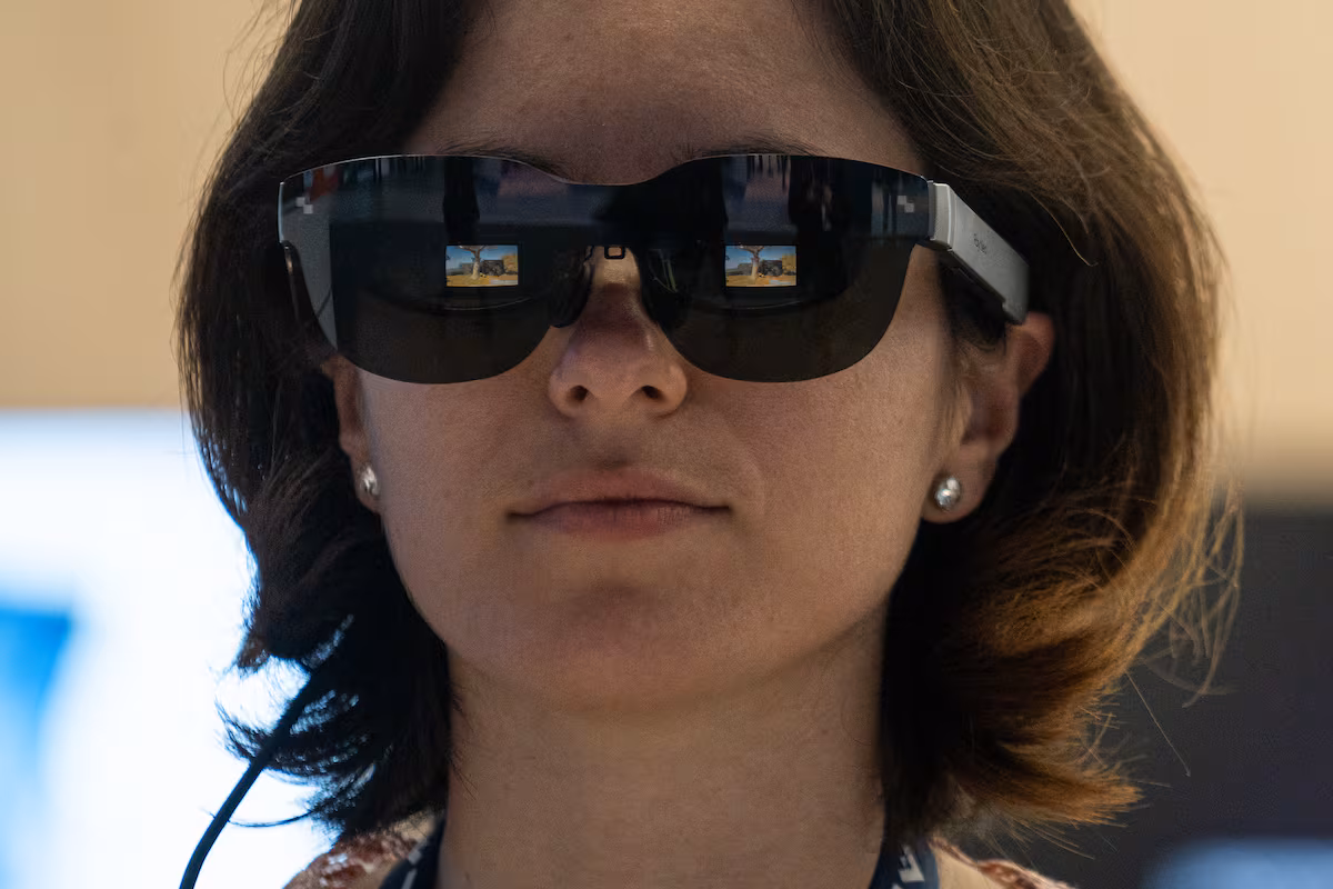 Discover Three Innovative Uses for Smart Glasses Today