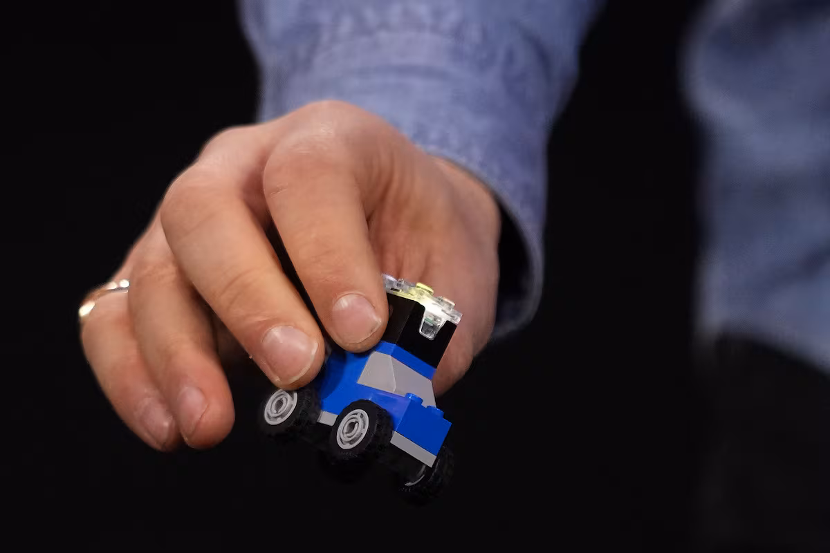 Revolutionary Smart Lego Bricks and Laptops Transform Tech in 2023