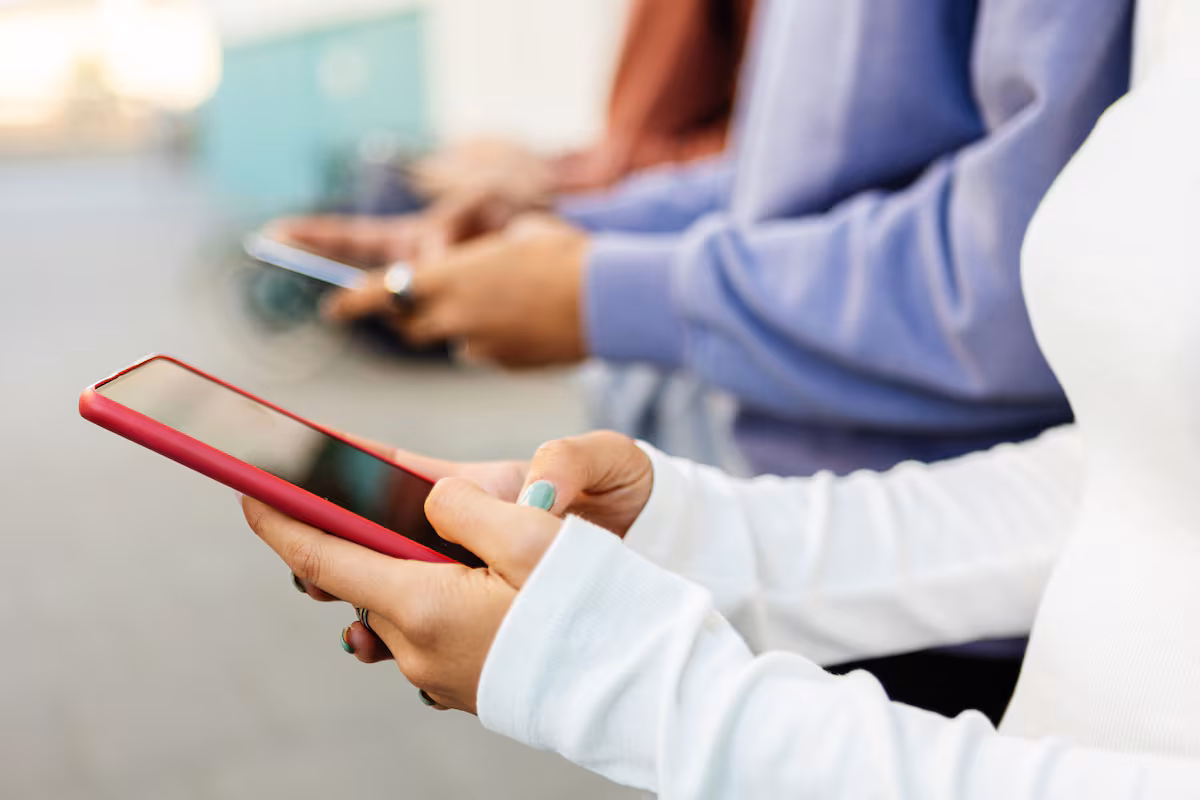 Alpha Generation Shuns Calls and Emails: Embracing Spelling Play Instead