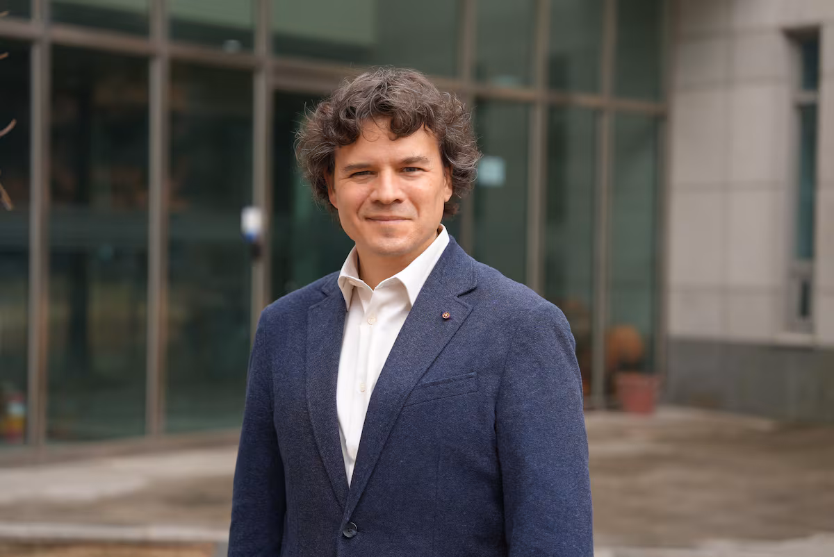 Pablo Jarillo Herrero Claims Discovery of Inverse Philosopher's Stone Material