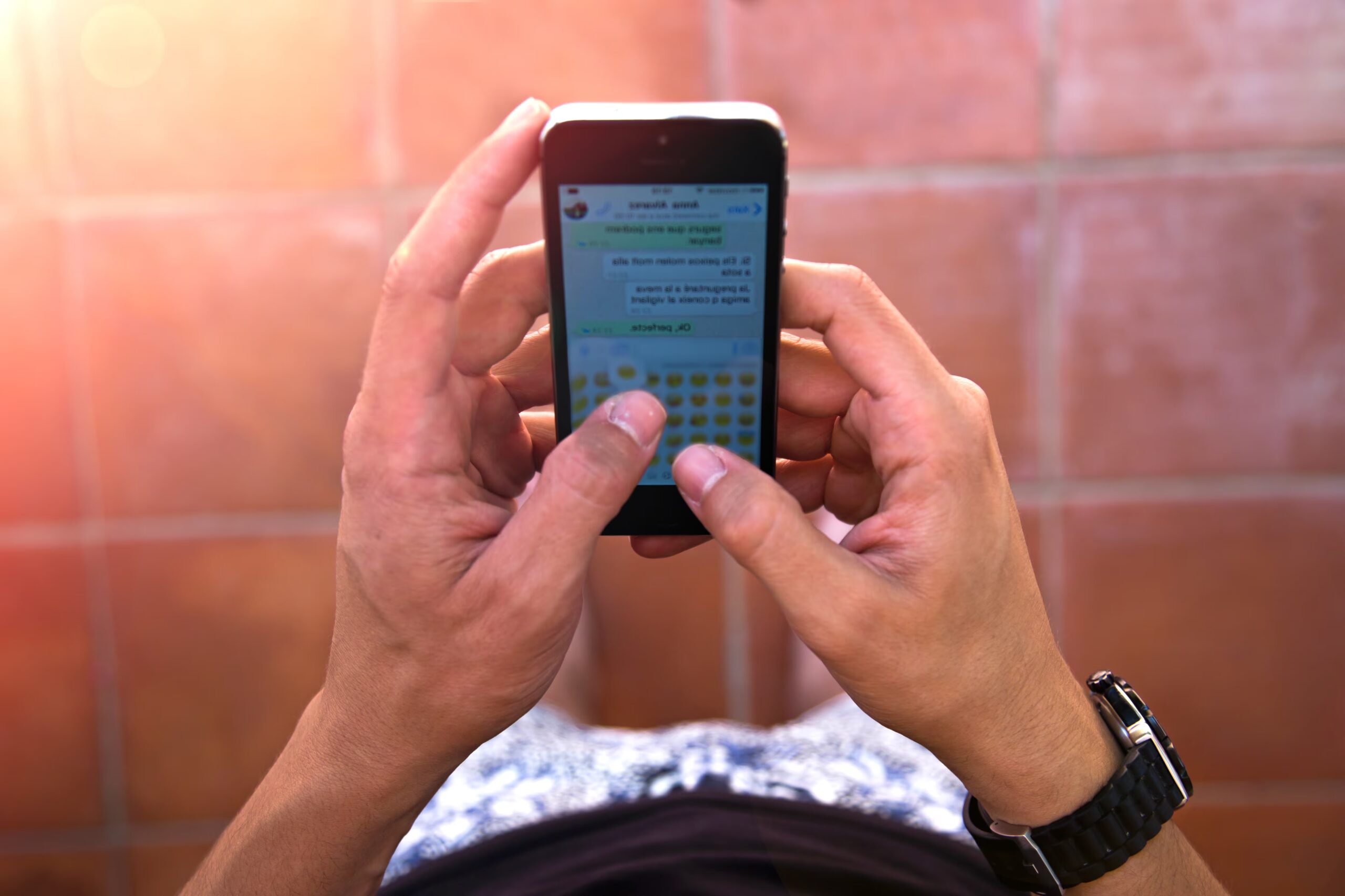 Master WhatsApp: Tips to Reduce Time Spent on the App