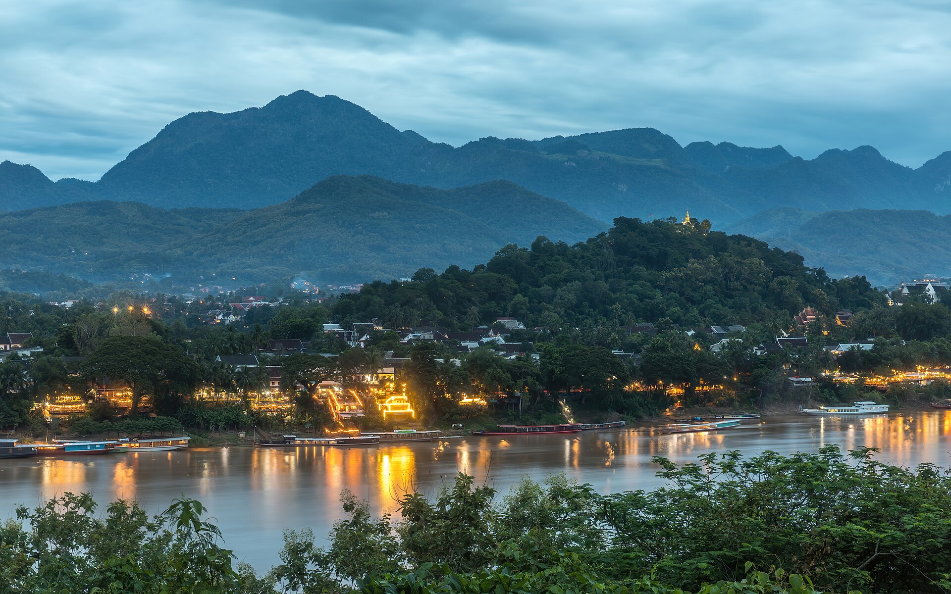 Mount Phou Si and the Mekong bank at sunset, seen from Wat Chomphet